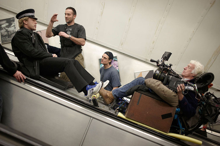 Deakins-shooting-Skyfall.jpg