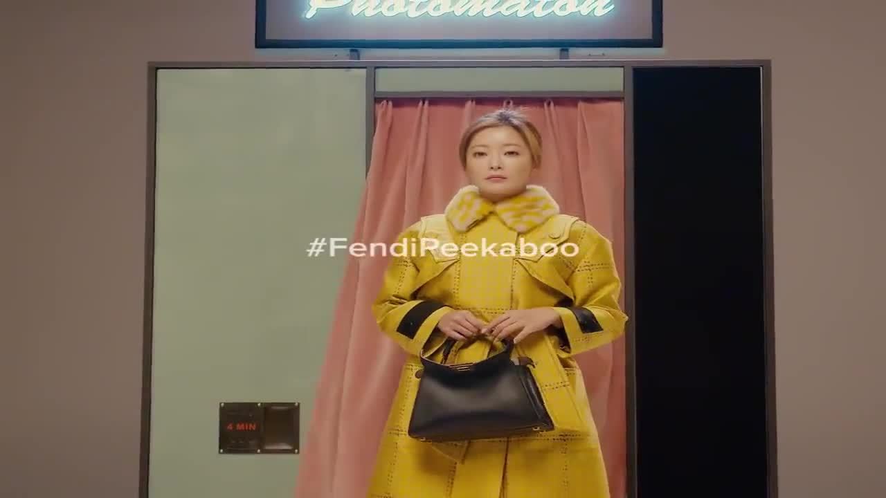 芬迪女包產品廣告《Peekaboo》